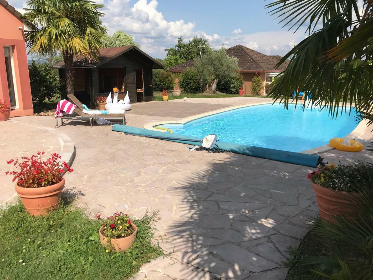 Chambres D'Hotes La Coloniale Varetz Екстериор снимка