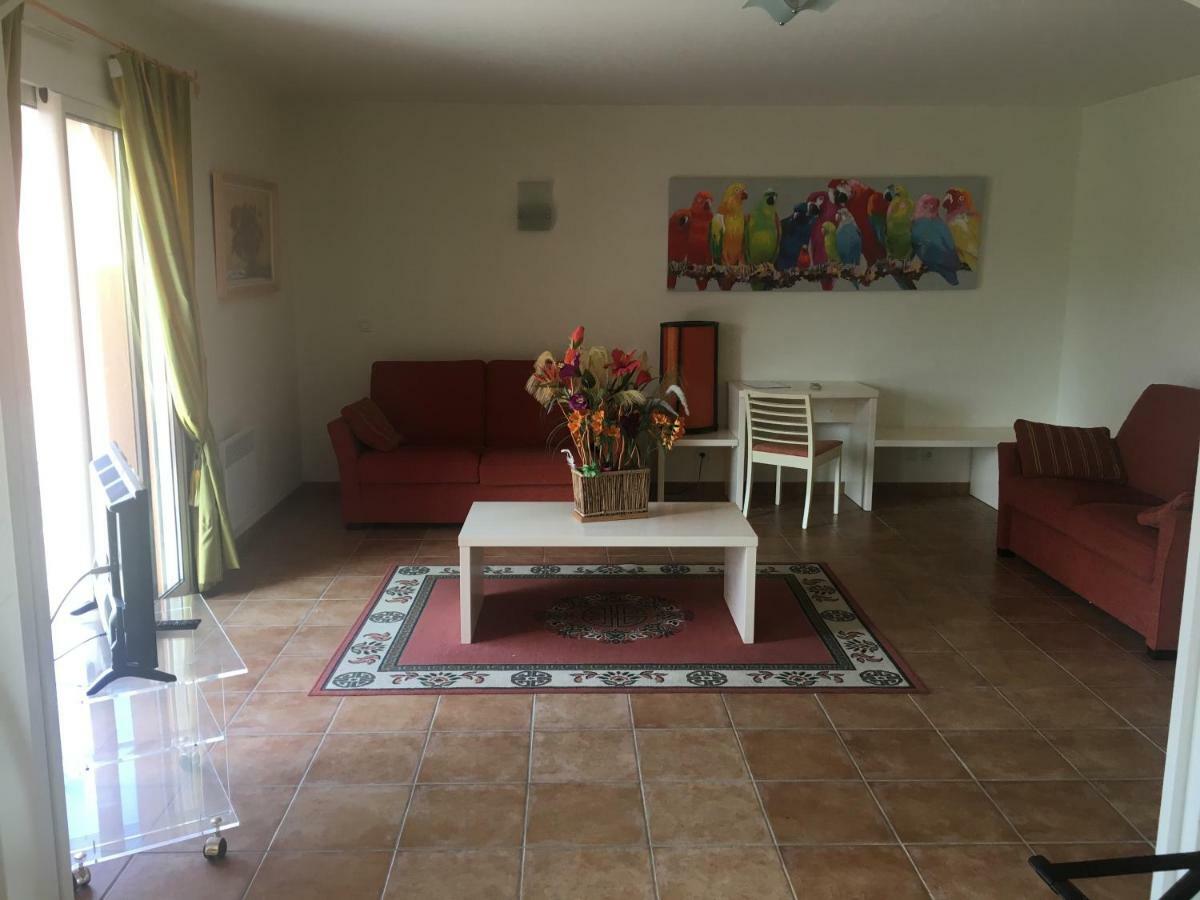 Chambres D'Hotes La Coloniale Varetz Екстериор снимка